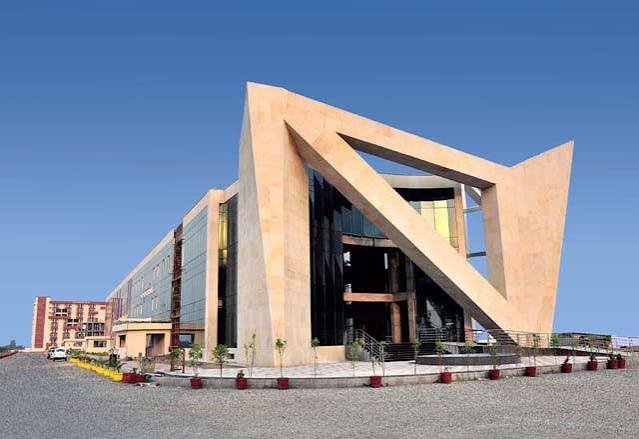 D.A.V University